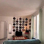Private Room, Often Full Flat Paris 14Th