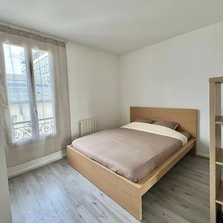 Private Room, Often Full Flat 14th